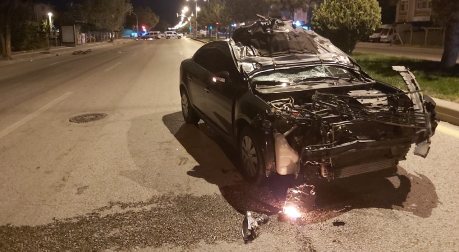 Otomobil bisikletli iki kardeşe çarptı: 1 ölü, 1 yaralı