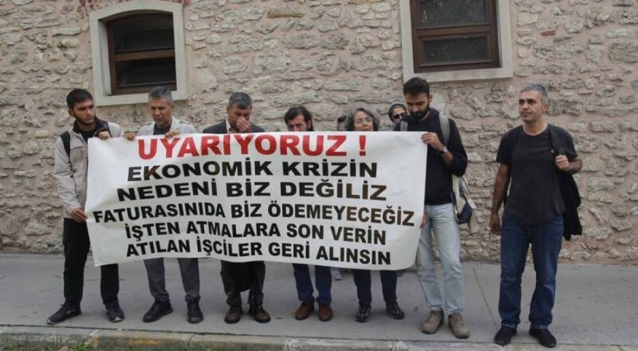 Ekonomik kriz bahanesiyle işçi çıkaran hastane yönetimine tepki!