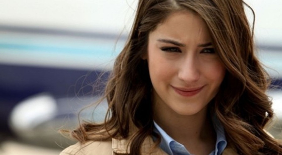 Hazal Kaya "bekaret kontrolü" sahnesini neden çekmediğini anlattı