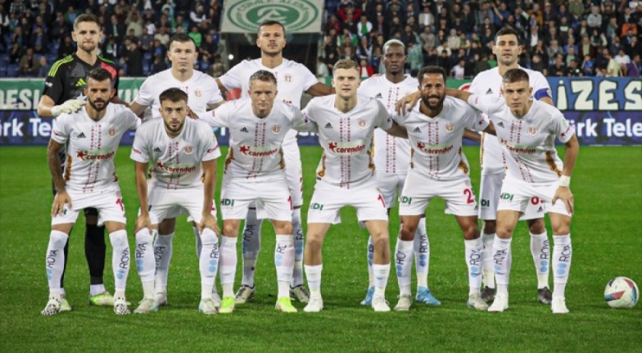 Antalyaspor, Galatasaray maçı için aldığı tribün kararından vazgeçti