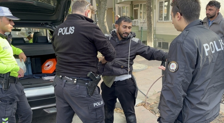 Polisten kaçmaya çalışan motosiklet sürücüsü yakalandı