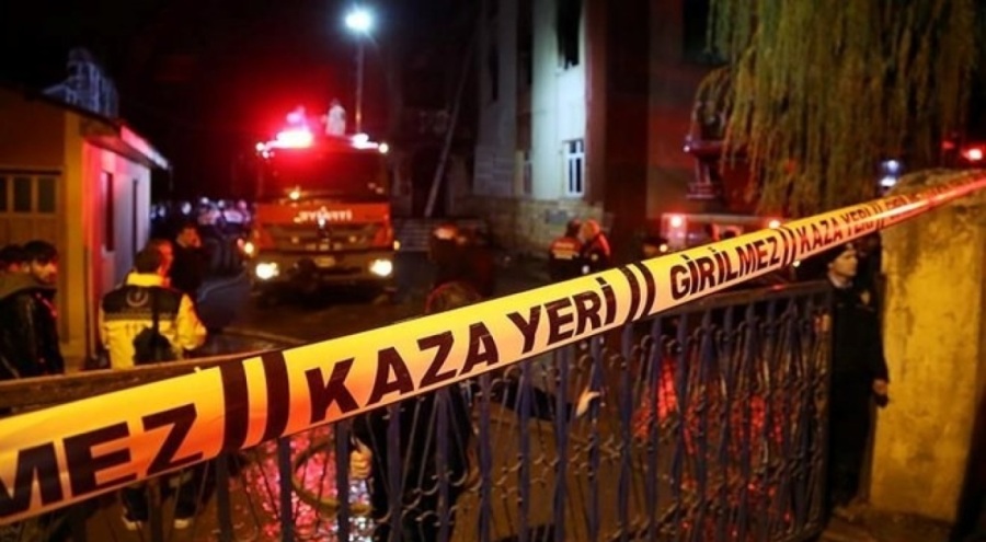 Yangın sonucu ev ve eşyalar kullanılamaz hale geldi