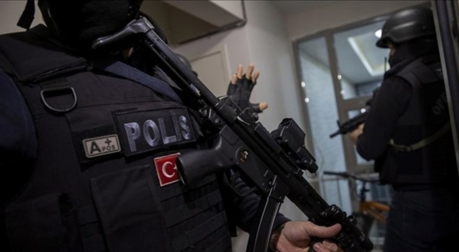 Silah ve uyuşturucu operasyonu: 3 şüpheli yakalandı