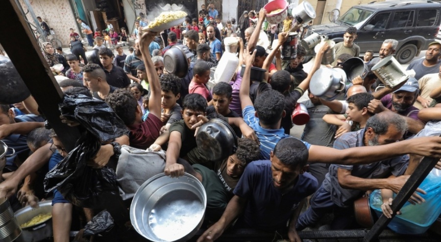 Gazze'de 14 gündür yiyecek, içecek ve ilaç yok!