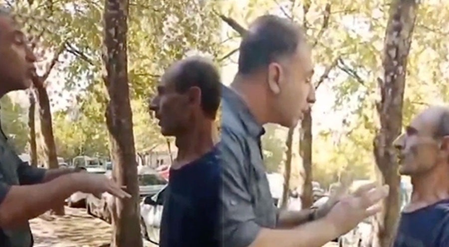 Kedilere bakan kişiyi tehdit etti!