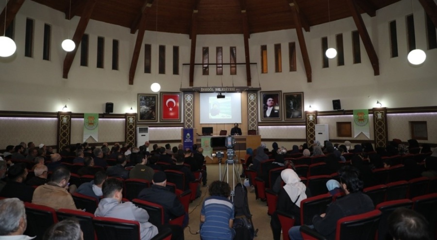 Aile okulu eğitimleri Abdülaziz Kıranşal semineriyle başladı