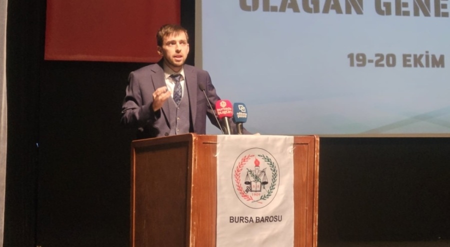 Bursa Barosu avukatı Orman'ın sözleri ayakta alkışlandı! "Ben avukat olarak açım"