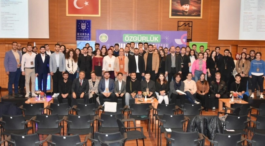 Bursa Kent Konseyi Gençlik Meclisi'nde yeni dönem başkanı seçildi!