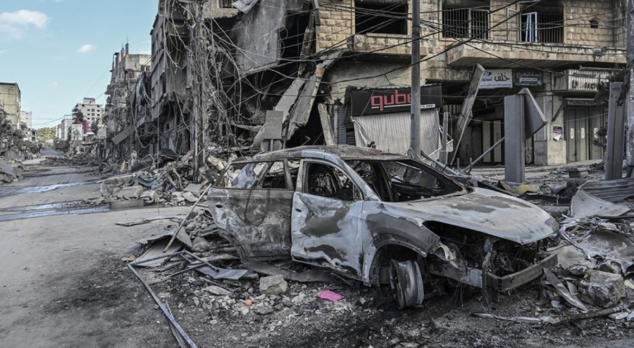 İsrail'in Lübnan'a saldırısında İranlı kadın ve eşi öldü