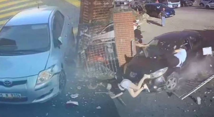 Aynı okulda bir kaza daha! Bu kez de el freni çekilmeyen otomobil daldı!