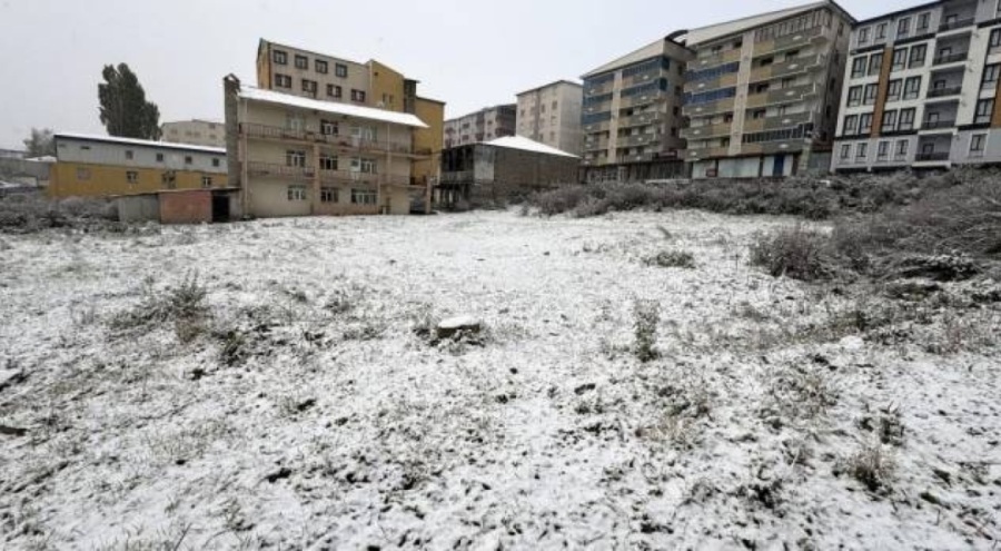 Ardahan beyaza büründü!