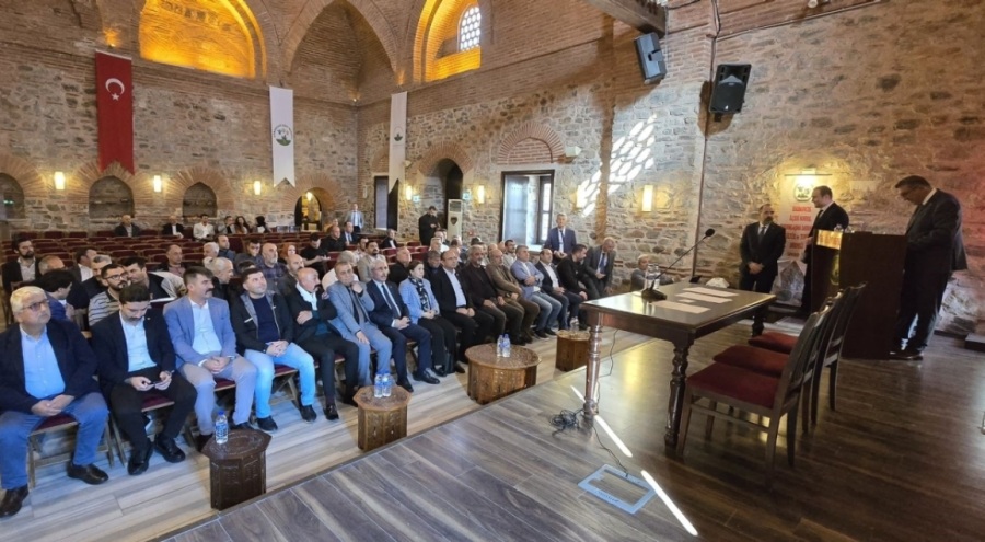 Harmancık'ta kurucu başkan yeniden göreve seçildi