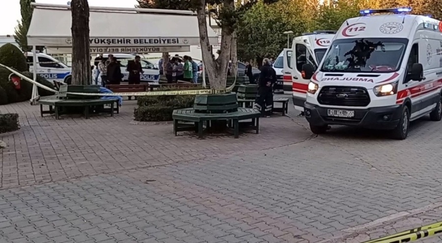 Mezarlıkta katliam! Anne ve iki kızı öldürüldü