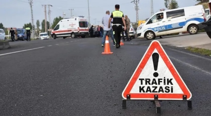 Feci kaza: 2 ölü, 1 yaralı