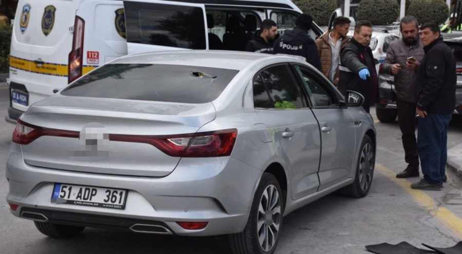 Gündüz vakti dehşet: Otomobil kurşunladılar