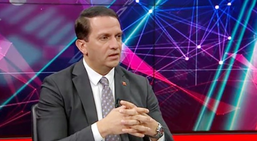 Mücahit Birinci: "Bunları Özgür Özel deseydi ince kıyıma başlardık"