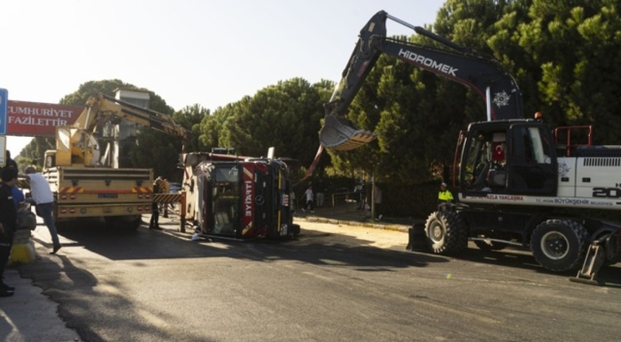 İtfaiye aracıyla otomobil çarpıştı: 7 yaralı