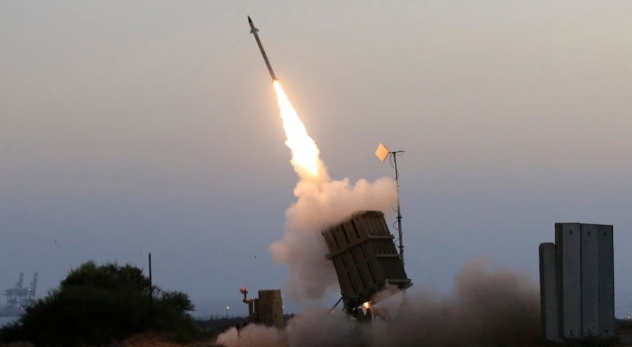 Husilerden askeri üsse balistik füzeyle saldırıda bulundu!