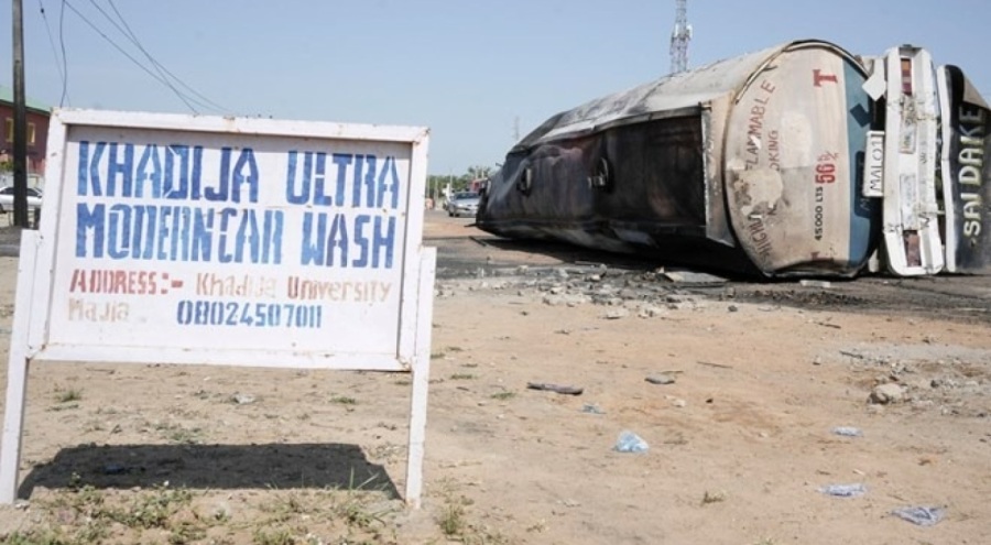 Nijerya'da akaryakıt tankeri patlamasında can kaybı arttı!