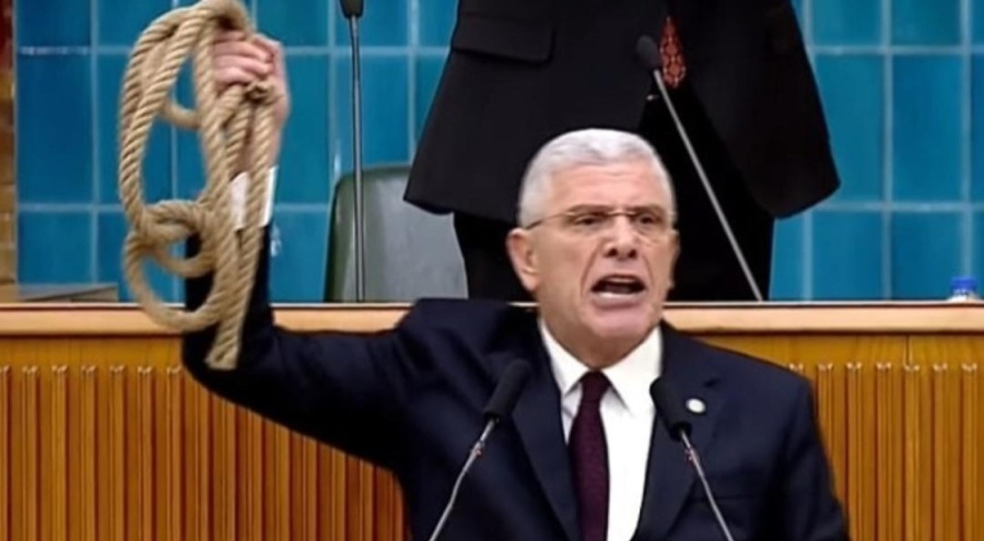 Dervişoğlu kürsüden ip fırlattı: Al şimdi bu ipi baş köşede başının ucuna as