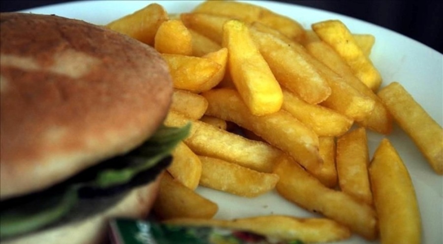 Ünlü hamburger zincirinde salgın