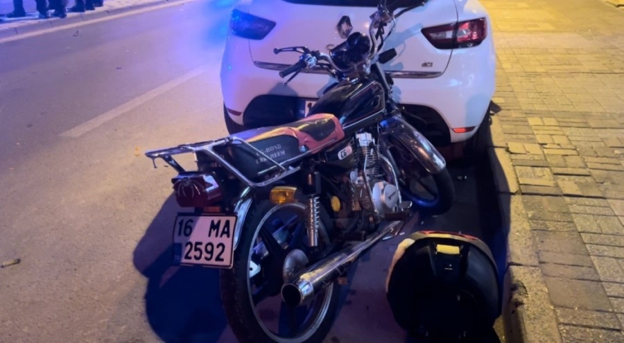 Bursa'da motosiklet engelli yayaya çarptı: 1 ölü, 2 yaralı
