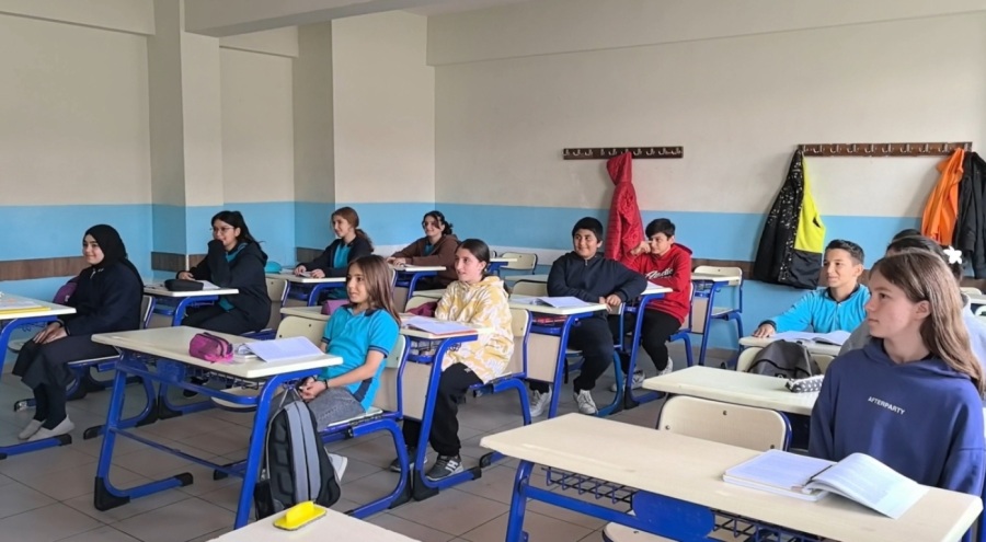 Bursa'da öğrenciler mesleklerini ortaokul sıralarındayken belirleyecek