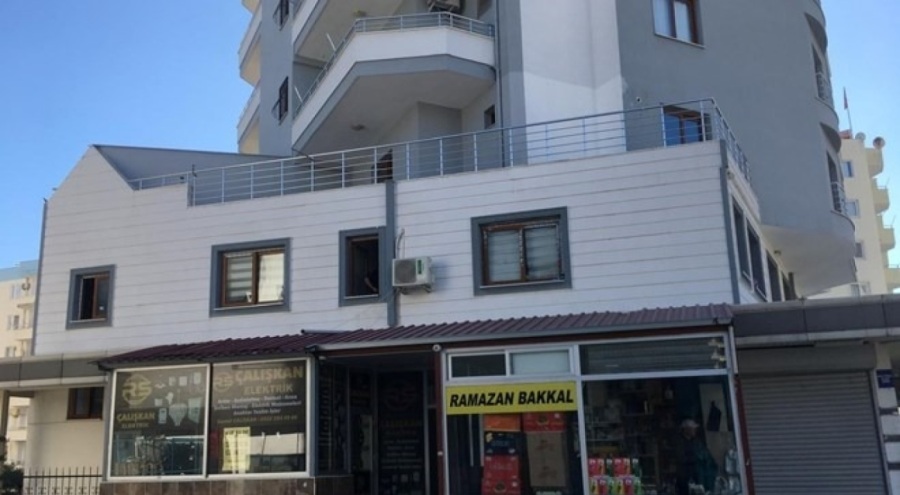 Av tüfeğiyle eşini vuran kişi intihar etti