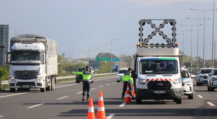 Kuzey Marmara Otoyolu'nda korkutan kaza! Çok sayıda yaralı