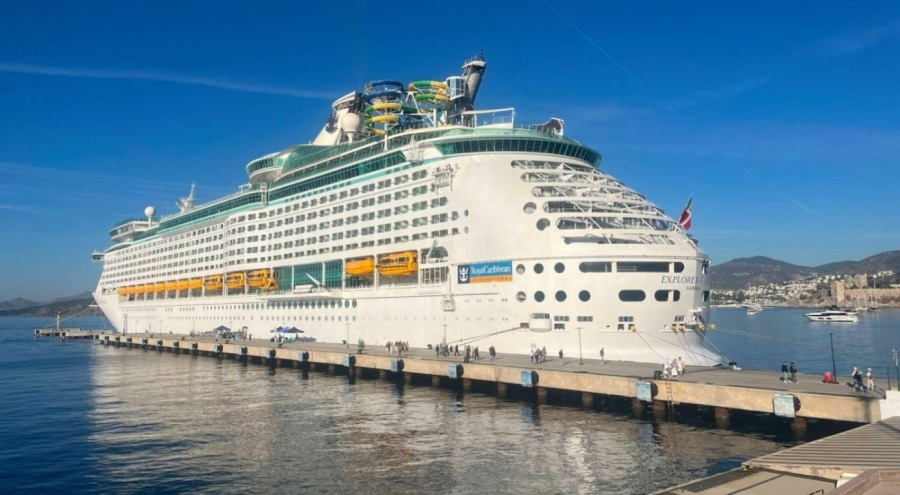 Dev yolcu gemisi Bodrum'a 3 bin 581 yolcu getirdi