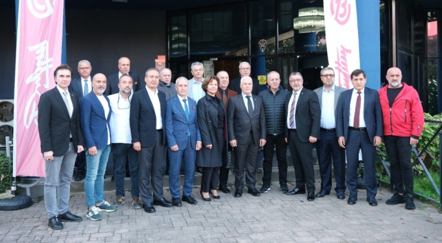 Bursa Büyükşehir Belediye Başkanı Mustafa Bozbey, BUTTİM'i ziyaret etti