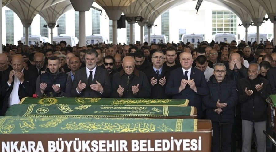 Gazeteci Özgen Acar son yolculuğuna uğurlandı