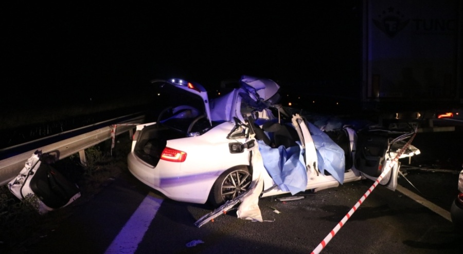 Parti genel başkan vekili trafik kazasında yaşamını yitirdi