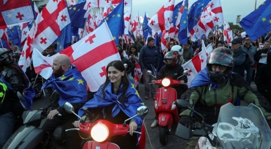 Gürcistan sandığa gidiyor