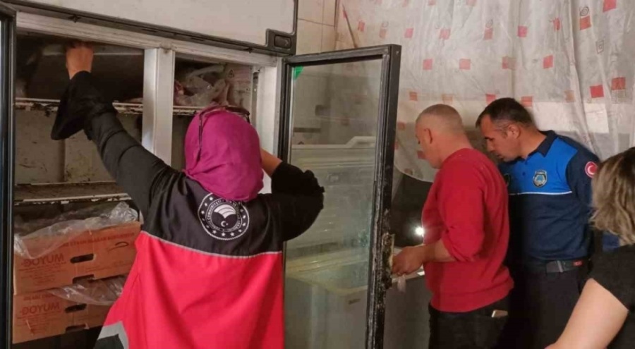 Sağlıksız şartlarda et ürünlerini muhafaza eden işletmelere para cezası