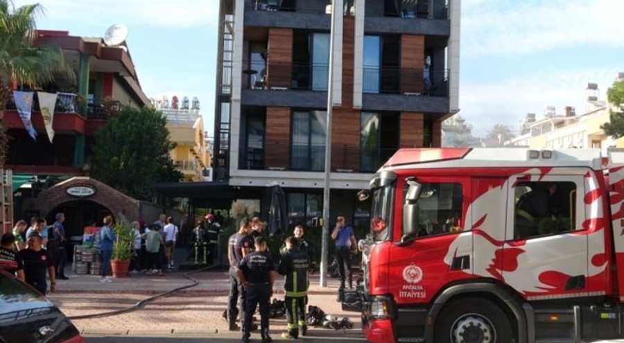 Otelde yangın paniği
