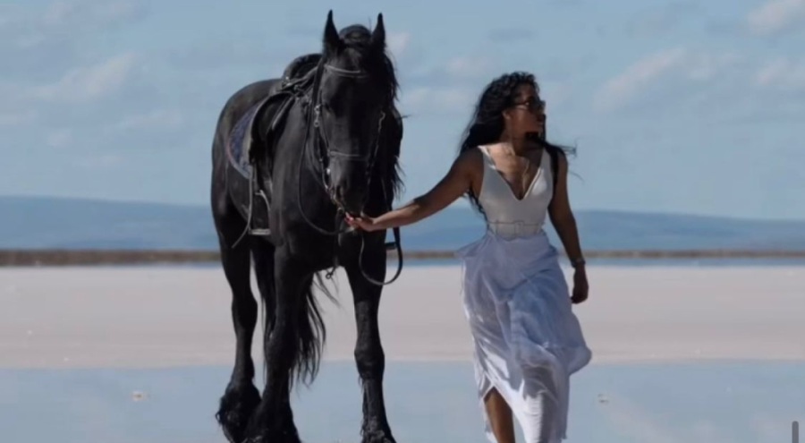 Gökdelenin 43'üncü katından düşerek ölen Semanur'un telefonu incelemeye alındı