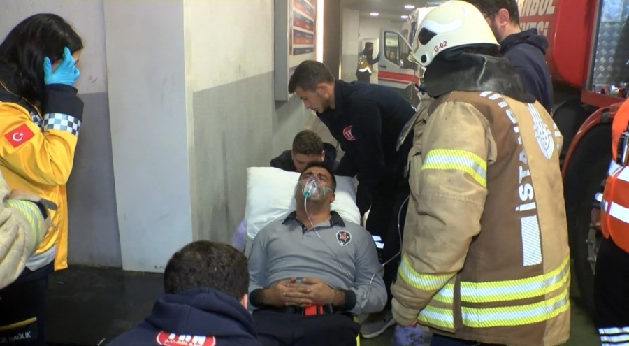 Metro istasyonunda yangın: 1 kişi dumandan etkilendi