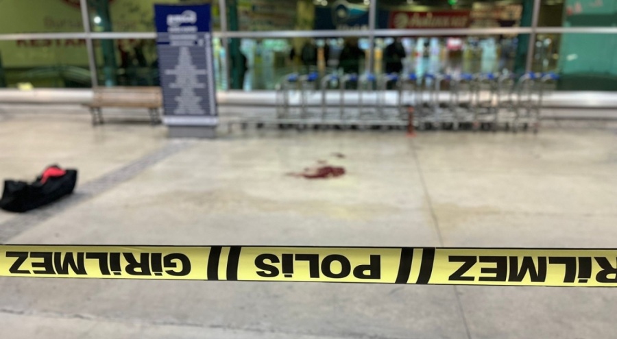 Bursa'da tazminatını vermeyen patronunu terminalde vurdu!