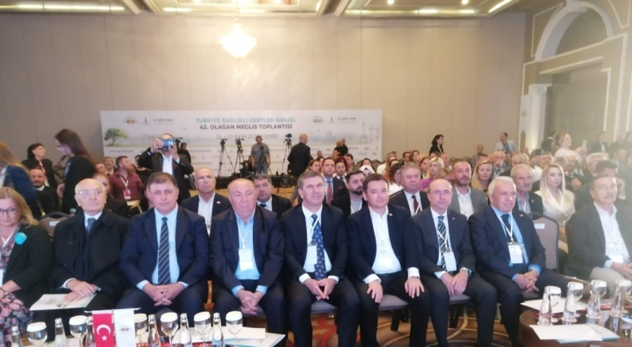 Başkan Aydın, Türkiye Sağlıklı Kentler Birliği'nin 42. Olağan Meclis Toplantısı'na katıldı