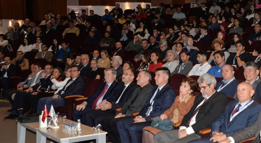 Beden Eğitimi ve Spor Öğretmenliği Kongresi Bursa Uludağ Üniversitesi'nde düzenlendi