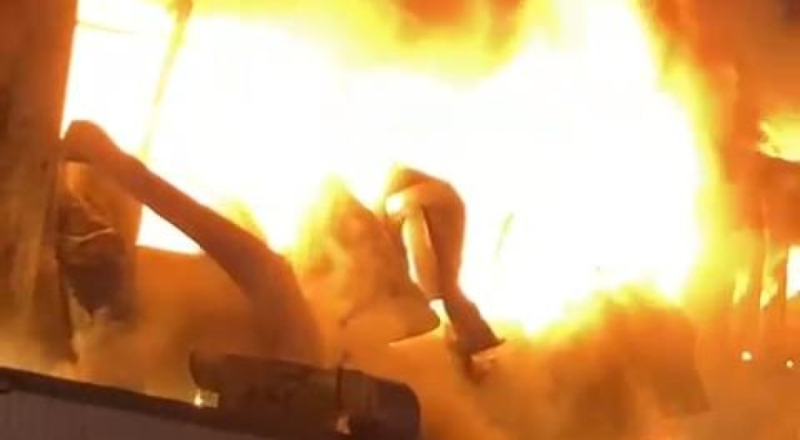 Otomotiv yedek parçası üreten fabrikada yangın çıktı