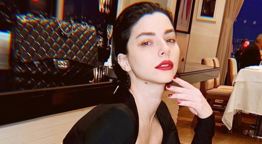 Merve Boluğur'dan şaşırtan paylaşım!