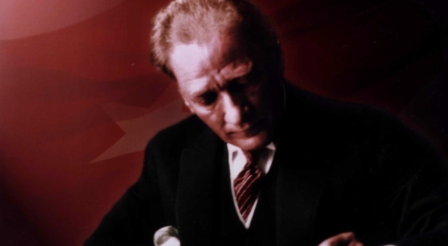 29 Ekim 1923'te Türk milletinin tarihinde yeni bir devrin kapıları aralandı: Aydınlanma devrimi