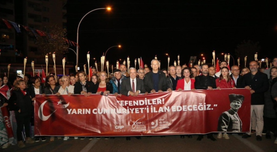 Nilüfer'de görkemli cumhuriyet yürüyüşü!