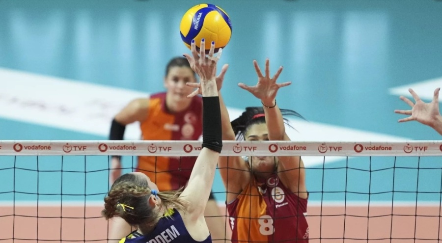 Sultanlar Ligi'nde Fenerbahçe Galatasaray'ı 3-0 yendi