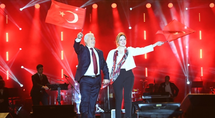 Bursa en görkemli Cumhuriyet Bayramı kutlamasına sahne oldu!