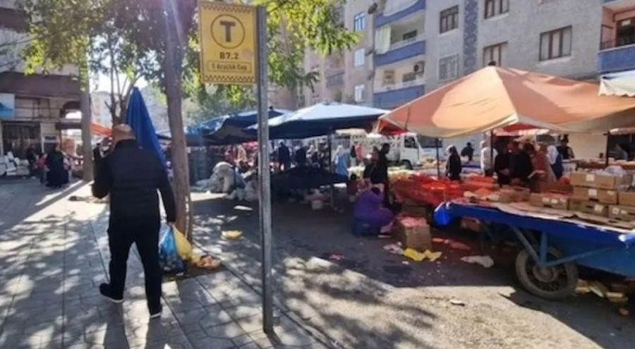 Semt pazarında silahlar patladı!