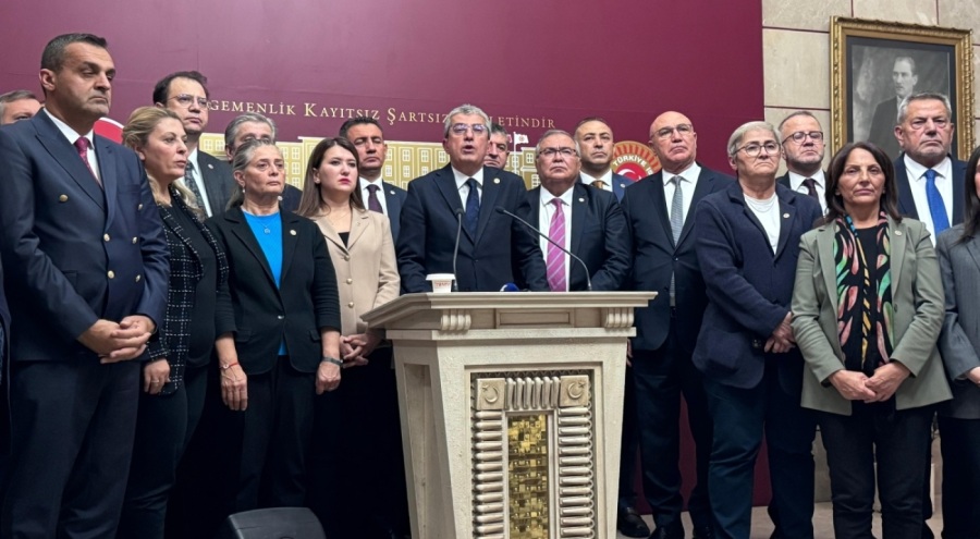 CHP'li Gökhan Günaydın: "CHP Merkez Yönetim Kurulu, yarın Esenyurt'ta olağanüstü toplanacak"