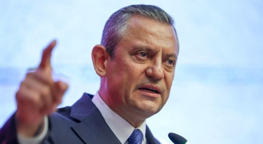 Özgür Özel'den çağrı: 'Tüm İstanbulluları Esenyurt Belediyesi önüne davet ediyorum'